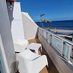 Warm & Cozy With Lovely Sea View * 칸델라리아
