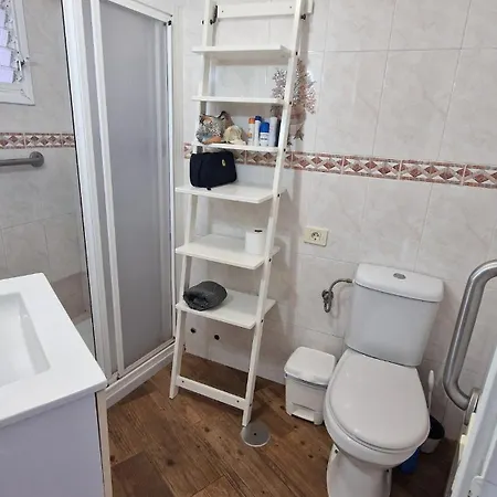 Warm & Cozy With Lovely Sea View Сasa de vacaciones
